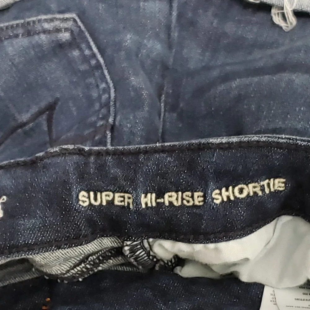 American Eagle Next Level Stretch Super Hi-Rise Shortie Shorts Cuffed Womens 2